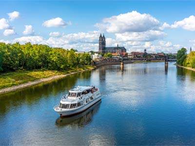 Die Elbe und die goldende Stadt Prag mit Rad & Schiff