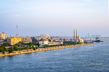Suez-Kanal-Passage Kreuzfahrt ab Dubai bis Barcelona